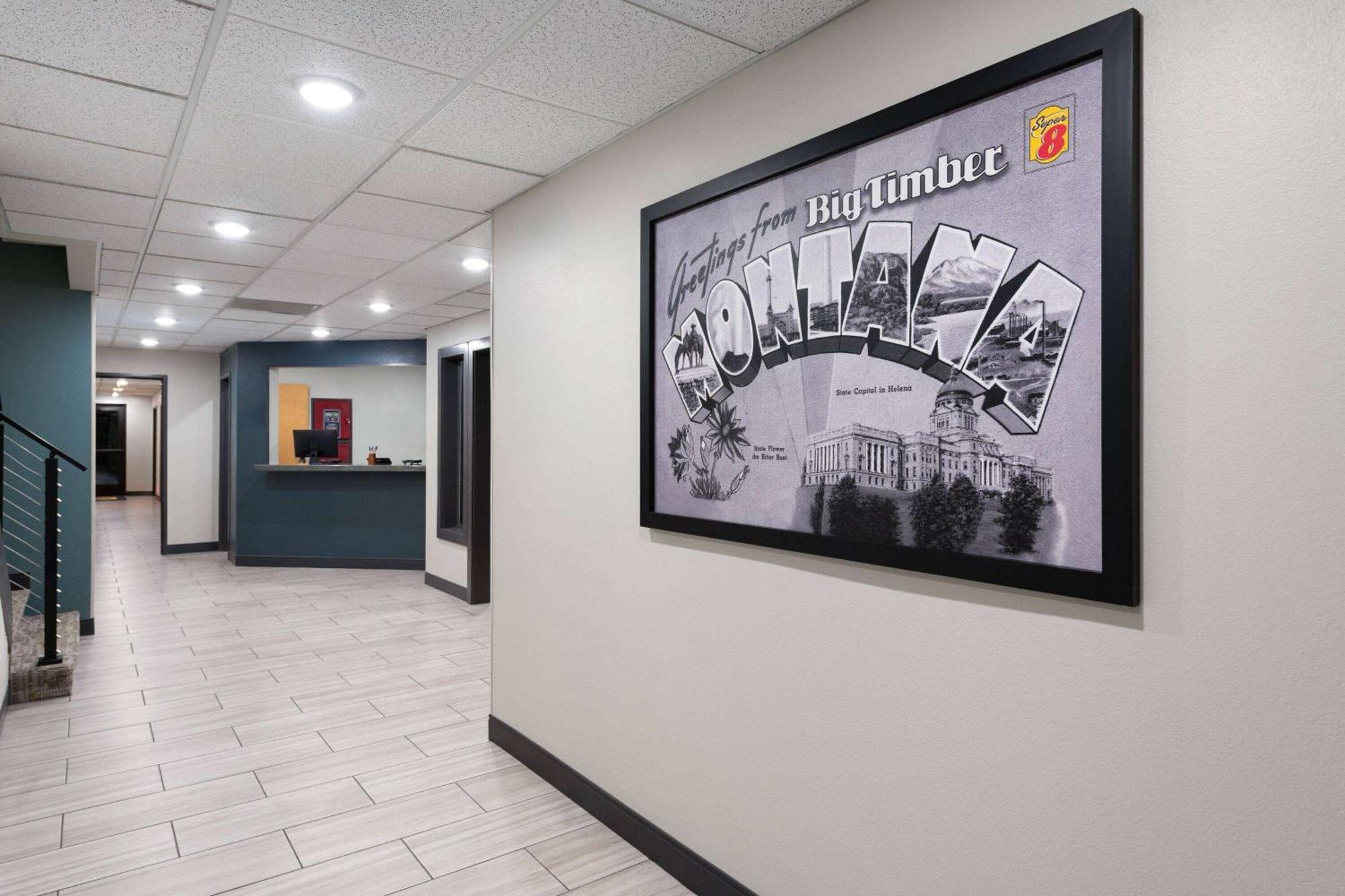 Super 8 by Wyndham Big Timber Motel Bagian luar foto